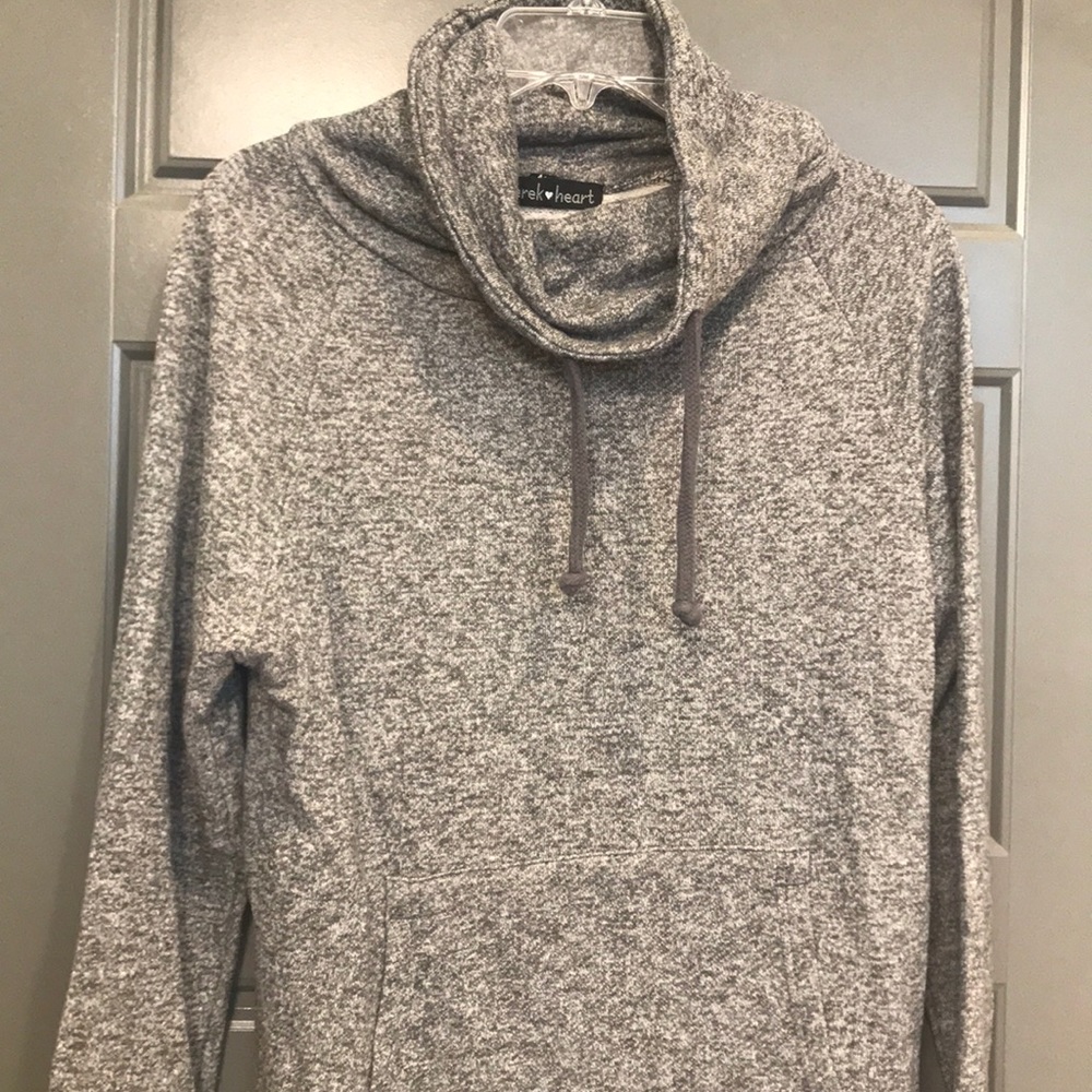 Light weight pullover - Picture 2 of 4